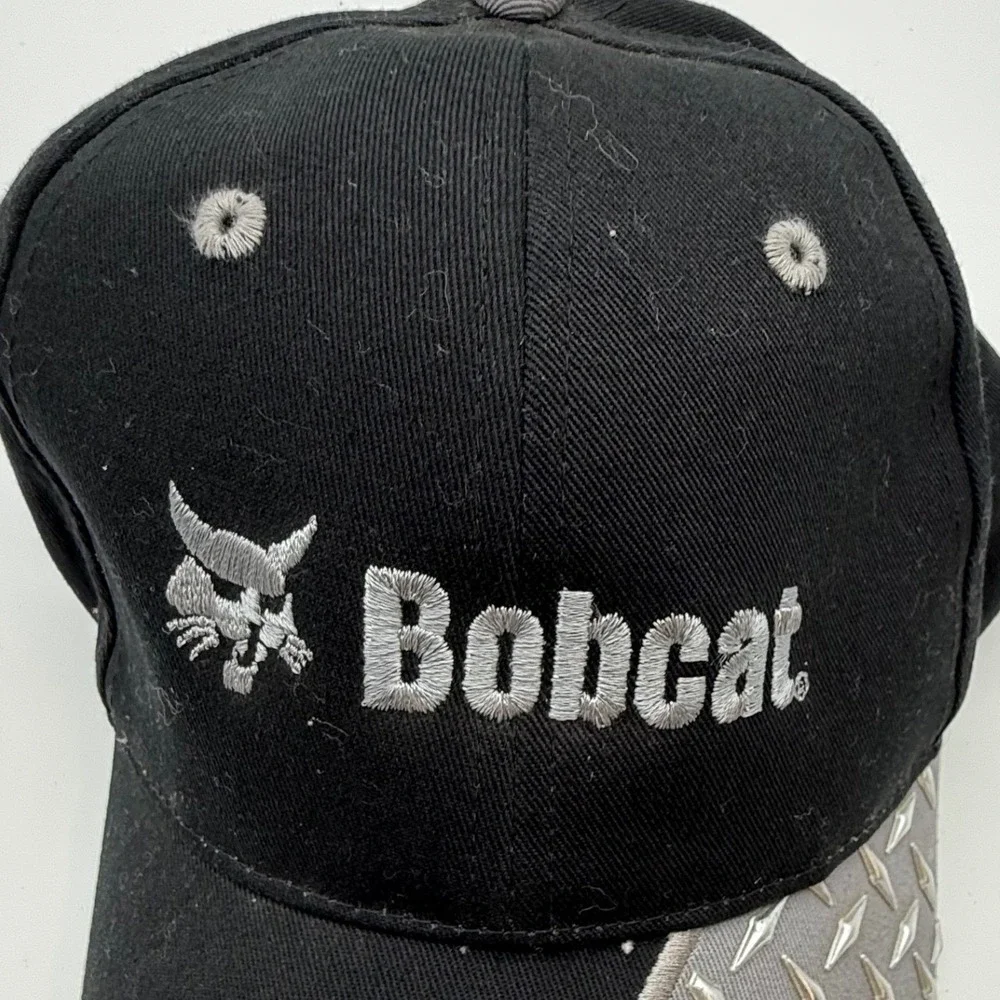 Bobcat Construction Hat Cap America Black Gray Diamond Plate Brim Trucker street